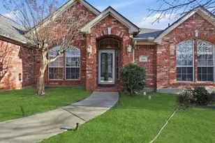 2204 Woods Edge Ct, Corinth, TX 76210 - Photo 4