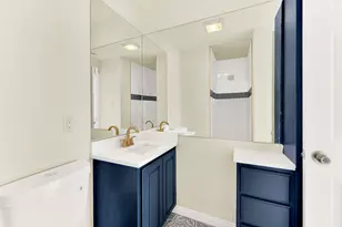 2033 Durham St, Irving, TX 75062 - Photo 8