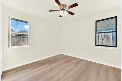 2033 Durham Street, Irving, TX 75062 - Photo 4