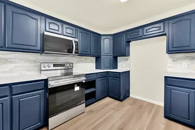 2033 Durham Street, Irving, TX 75062 - Photo 2