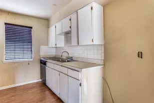 421 Smith Ave, Everman, TX 76140 - Photo 12