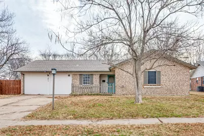 421 Smith Avenue, Everman, TX 76140 - Photo 2