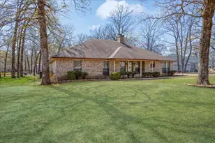 225 Red Oak Ln, Powderly, TX 75473 - Photo 1