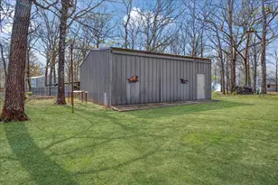 225 Red Oak Ln, Powderly, TX 75473 - Photo 32