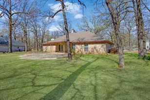 225 Red Oak Ln, Powderly, TX 75473 - Photo 28