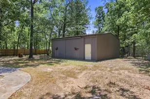 225 Red Oak Ln, Powderly, TX 75473 - Photo 26