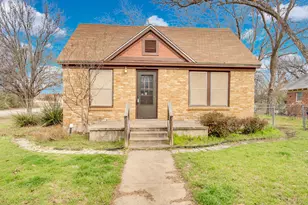 101 E Miller St, Burleson, TX 76028 - Photo 1