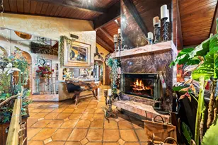 804 Valley Oaks Ct, Arlington, TX 76012 - Photo 2