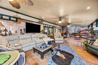 804 Valley Oaks Court, Arlington, TX 76012 - Photo 32