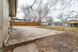 115 N McKown Ave, Sherman, TX 75092 - Photo 20
