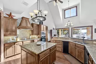 1010 Robin Ln, Possum Kingdom Lake, TX 76449 - Photo 8