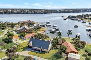 1010 Robin Ln, Possum Kingdom Lake, TX 76449 - Photo 2