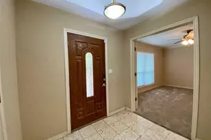 909 Hillsdale Dr, Richardson, TX 75081 - Photo 2