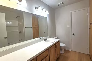 1605 5th Ave, Fort Worth, TX 76104 - Photo 6