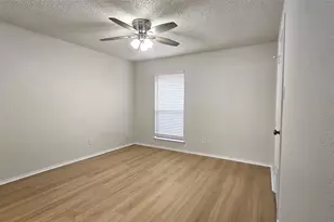 1605 5th Ave, Fort Worth, TX 76104 - Photo 2