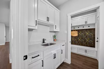 1913 E Myrtle Street, Fort Worth, TX 76104 - Photo 24