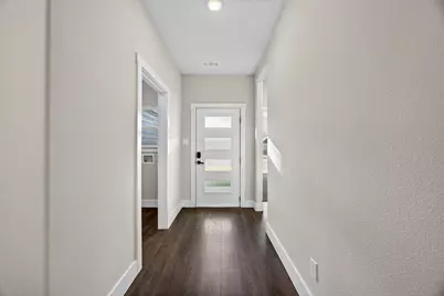 1913 E Myrtle Street, Fort Worth, TX 76104 - Photo 10