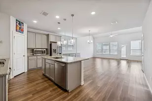 200 Kirwin Dr, Fort Worth, TX 76131 - Photo 8