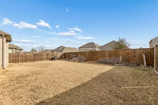 200 Kirwin Dr, Fort Worth, TX 76131 - Photo 40