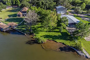 1712 Island Village Ct, Granbury, TX 76048 - Photo 14