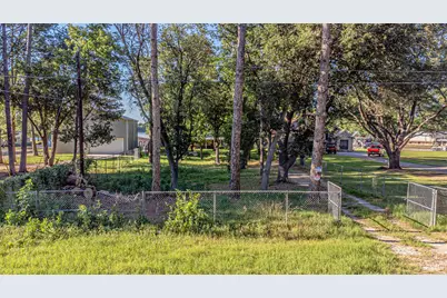 1712 Island Village Court, Granbury, TX 76048 - Photo 12