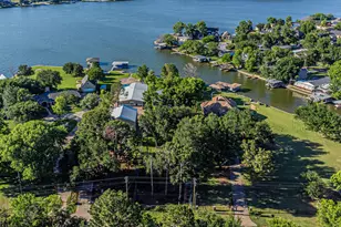1712 Island Village Ct, Granbury, TX 76048 - Photo 24