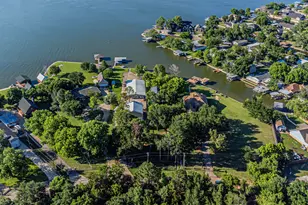 1712 Island Village Ct, Granbury, TX 76048 - Photo 26
