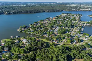 1712 Island Village Ct, Granbury, TX 76048 - Photo 28