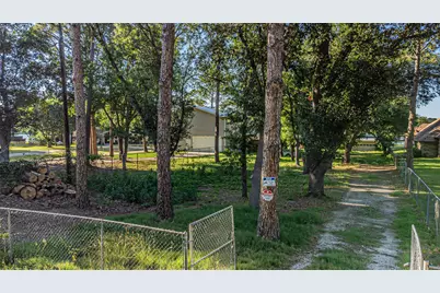 1712 Island Village Court, Granbury, TX 76048 - Photo 12