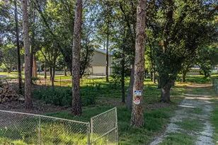1712 Island Village Ct, Granbury, TX 76048 - Photo 12