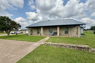 302 Poplar St, Hico, TX 76457 - Photo 1