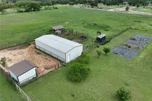 302 Poplar St, Hico, TX 76457 - Photo 40