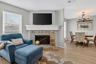 531 Hollyberry Dr, Mansfield, TX 76063 - Photo 12