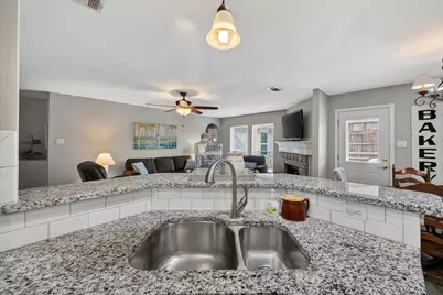 531 Hollyberry Drive, Mansfield, TX 76063 - Photo 24