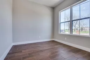 708 Perry Ave, Waxahachie, TX 75165 - Photo 4