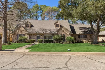 1704 Venetian Circle, Arlington, TX 76013 - Photo 2