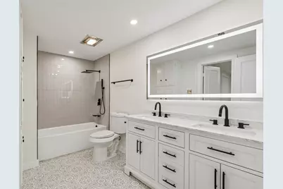 1704 Venetian Circle, Arlington, TX 76013 - Photo 22