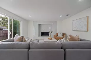 9231 Pinewood Dr, Dallas, TX 75243 - Photo 10