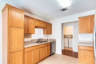 809 Birkhill Trail, Arlington, TX 76001 - Photo 6