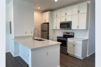 3275 Dallas Street #104, Dallas, TX 75210 - Photo 4