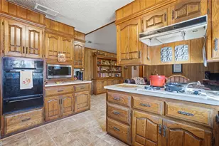 2823 Ridge Top Ln, Vernon, TX 76384 - Photo 18