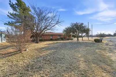 2823 Ridge Top Lane, Vernon, TX 76384 - Photo 2