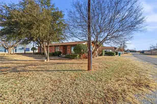 2823 Ridge Top Ln, Vernon, TX 76384 - Photo 4