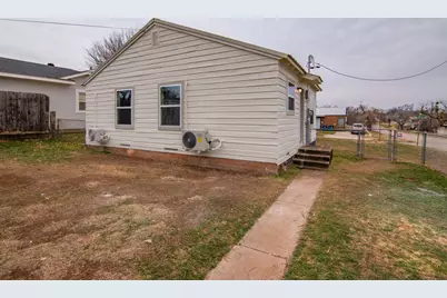 912 Lou Avenue, Sweetwater, TX 79556 - Photo 14