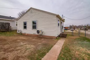 912 Lou Ave, Sweetwater, TX 79556 - Photo 14