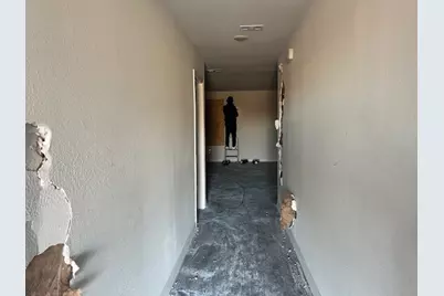 1208 E Daggett Avenue, Fort Worth, TX 76104 - Photo 4