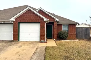507 Maple St, Aubrey, TX 76227 - Photo 2