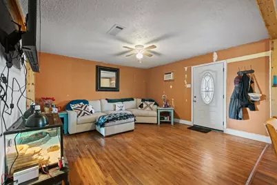 2204 Daniels Drive, Joshua, TX 76058 - Photo 4