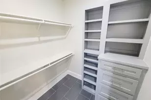 10335 Emnora Ln, Houston, TX 77043 - Photo 22