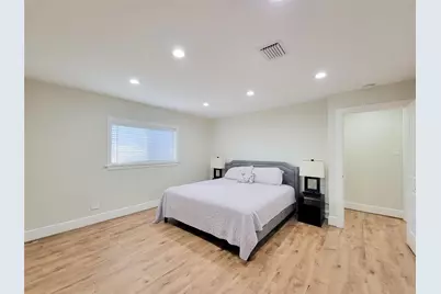 10335 Emnora Lane, Houston, TX 77043 - Photo 24